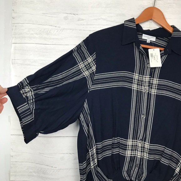 NWT WAVERLY GREY NOA TOP - Picture 2 of 5